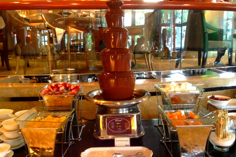 Town Restaurant Chocolate Fondue Fountain