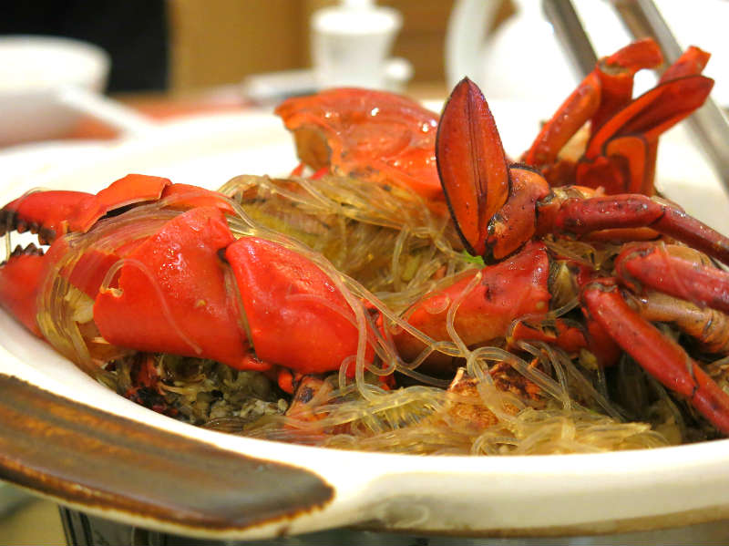 Resort Seafood Genting Highlands Claypot Live Crab with Glass Noodles 1