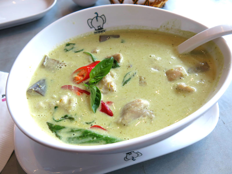 Porn's Thai Green Curry Chicken