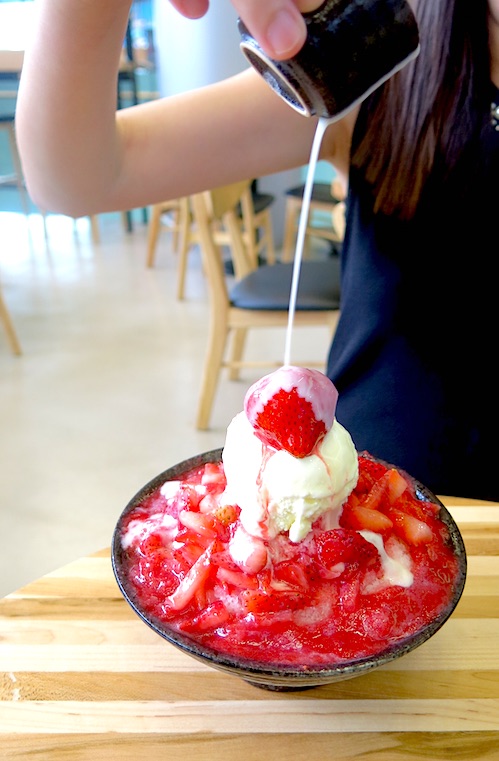 Nunsaram Korean Dessert Strawberry Bingsu