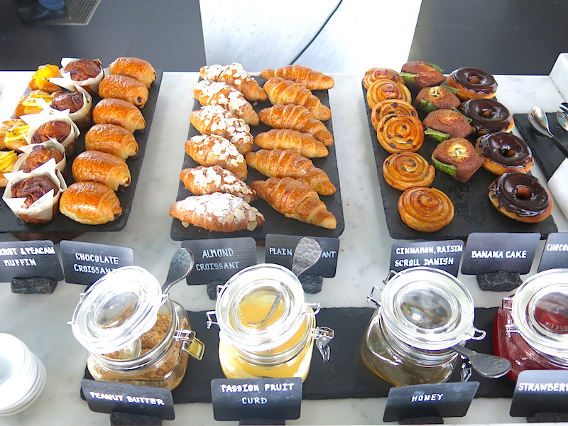 Buffet Pastries