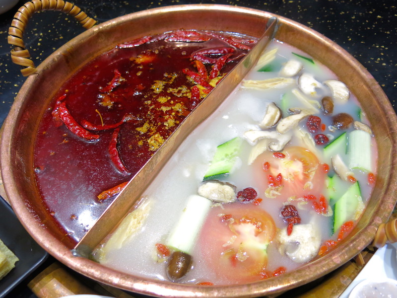 Ru Yi Traditional Steamboat Soup Base