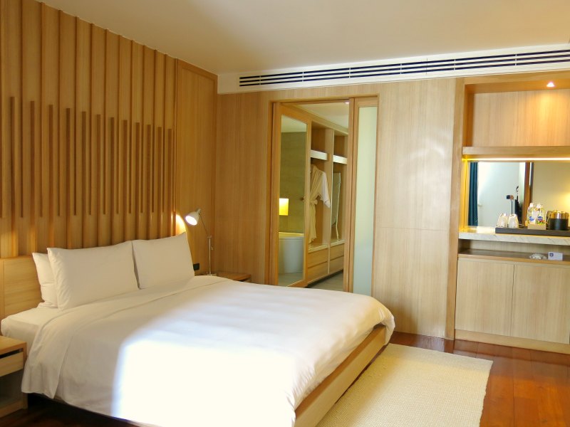 Nap Patong Atrium Suite Bedroom