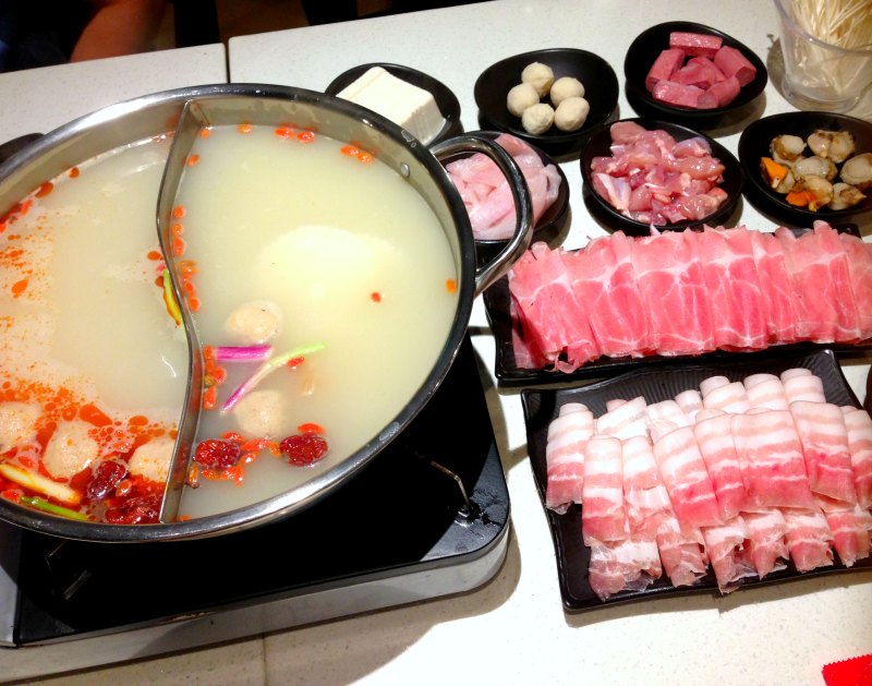 Guo Fu Hotpot Big Pot with Spread