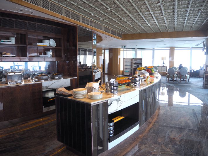 The Ritz-Carlton Hong Kong Club Lounge - Elite Lounge With Excellent